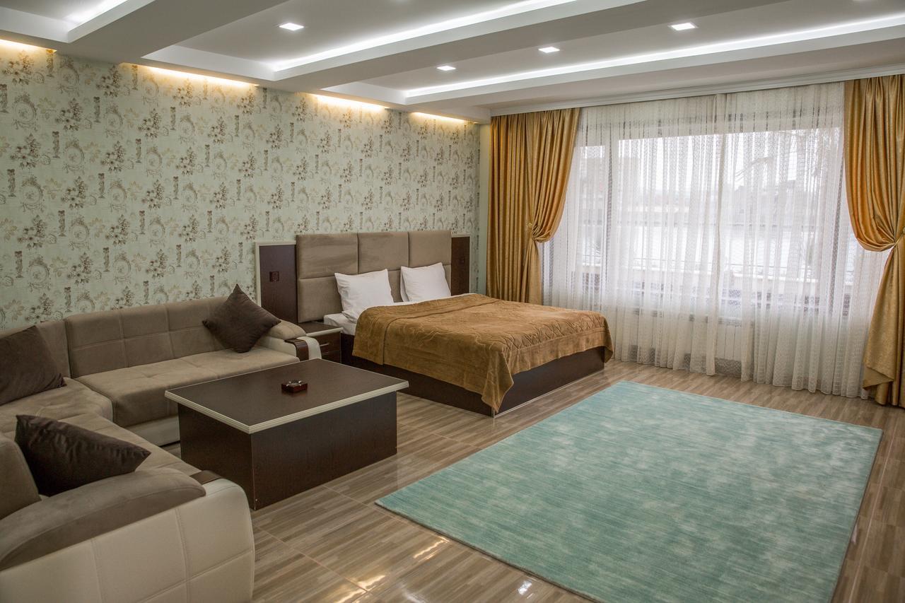 Semeni Hotel & Restaurant Мингечевир Экстерьер фото